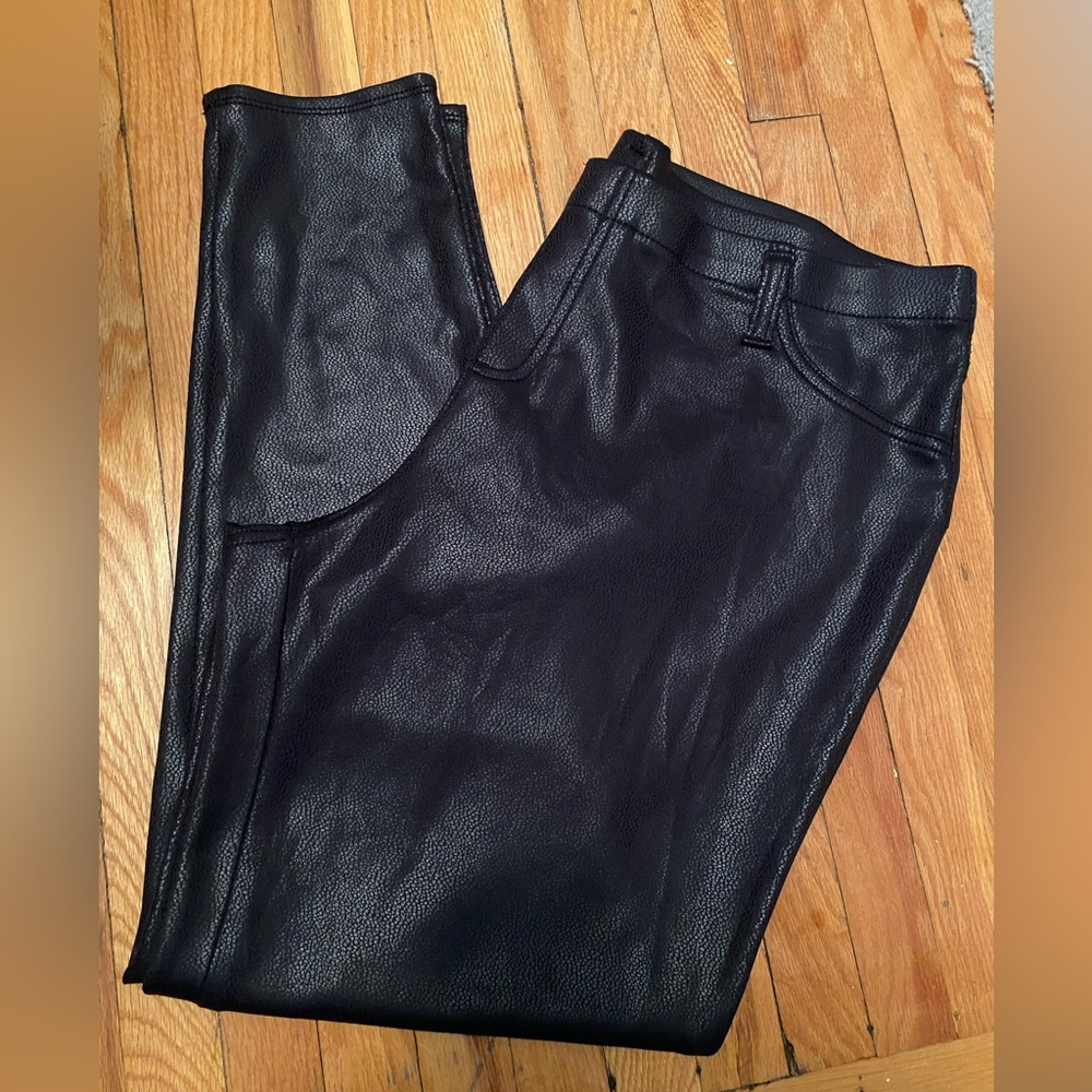 Women’s Faded Glory black Leather stretchy pants size Extra Large 16-18